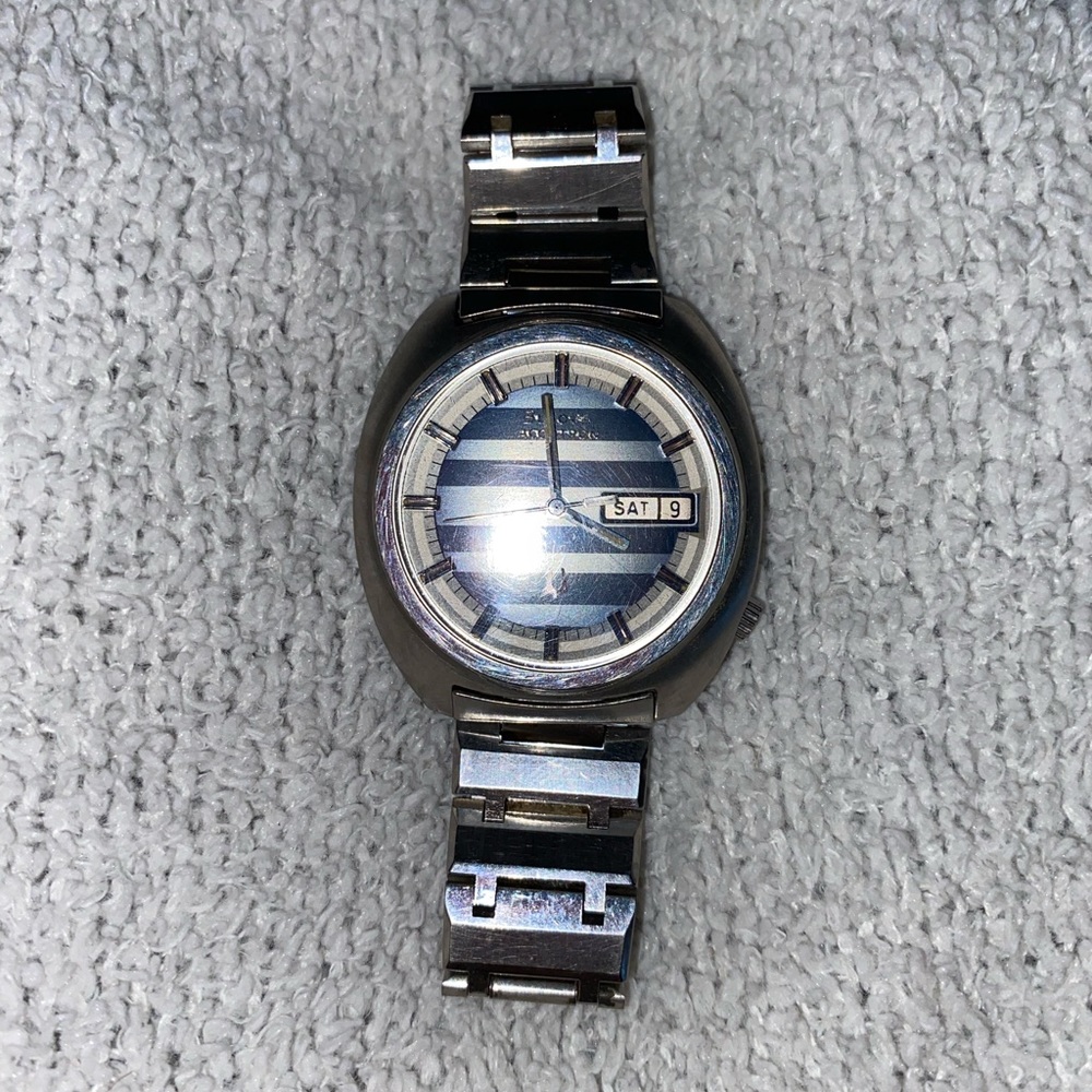 1974 BULOVA Accurton Vintage Day Date Retro Mens Stainless Steel Watch - Picture 3 of 14